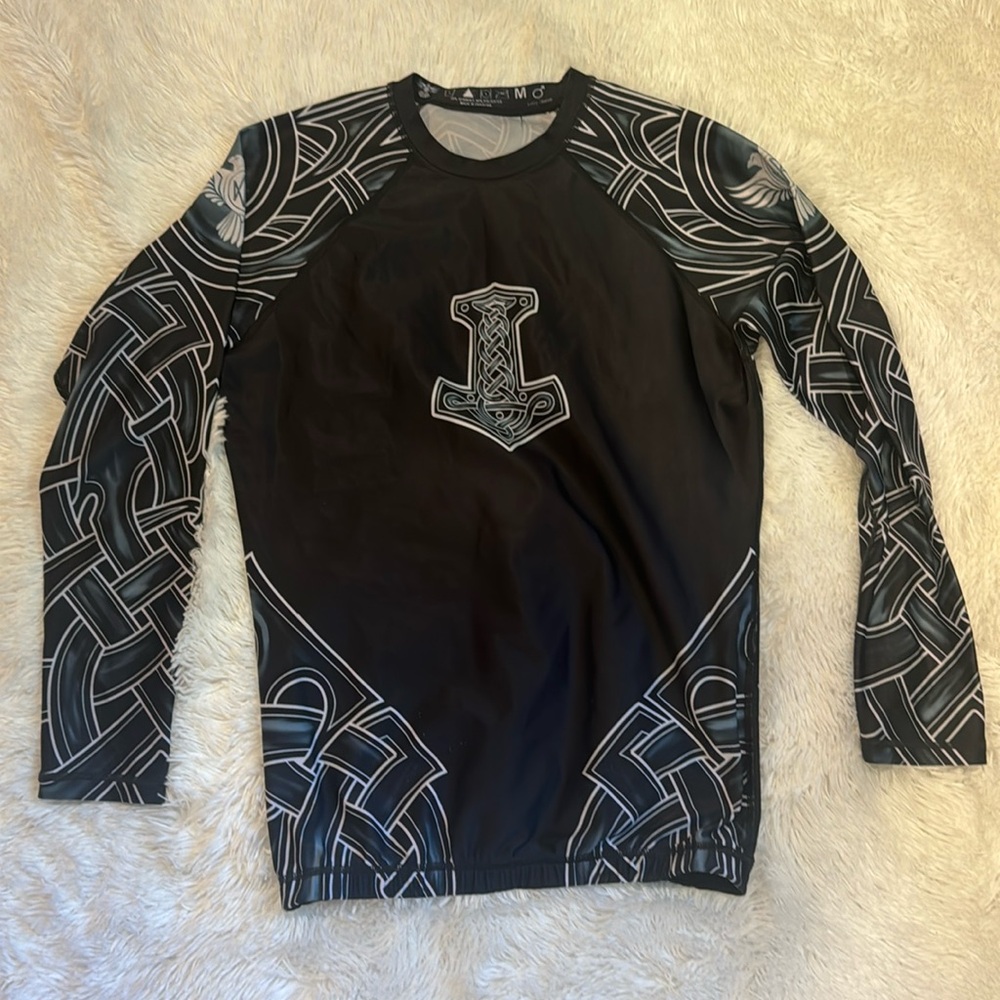 Black UVA Sun protection swim top long sleeve black and silver